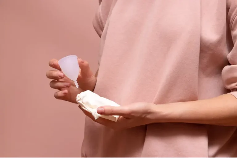 What Women Should Know About Periods (But Feel Too Embarrassed to Ask)